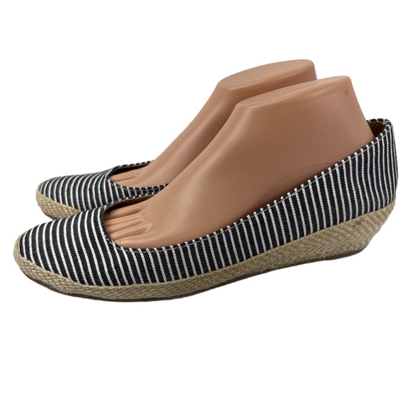 American Eagle Womens 11 Blue White Stripe Wedge Espadrilles Nautical - Picture 1 of 10
